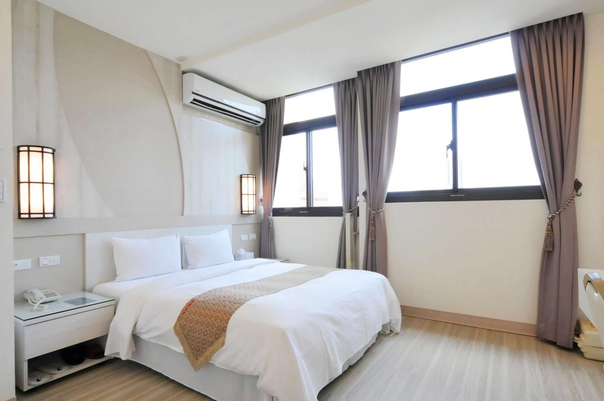 Chengdian Hotel Тайбей Екстер'єр фото
